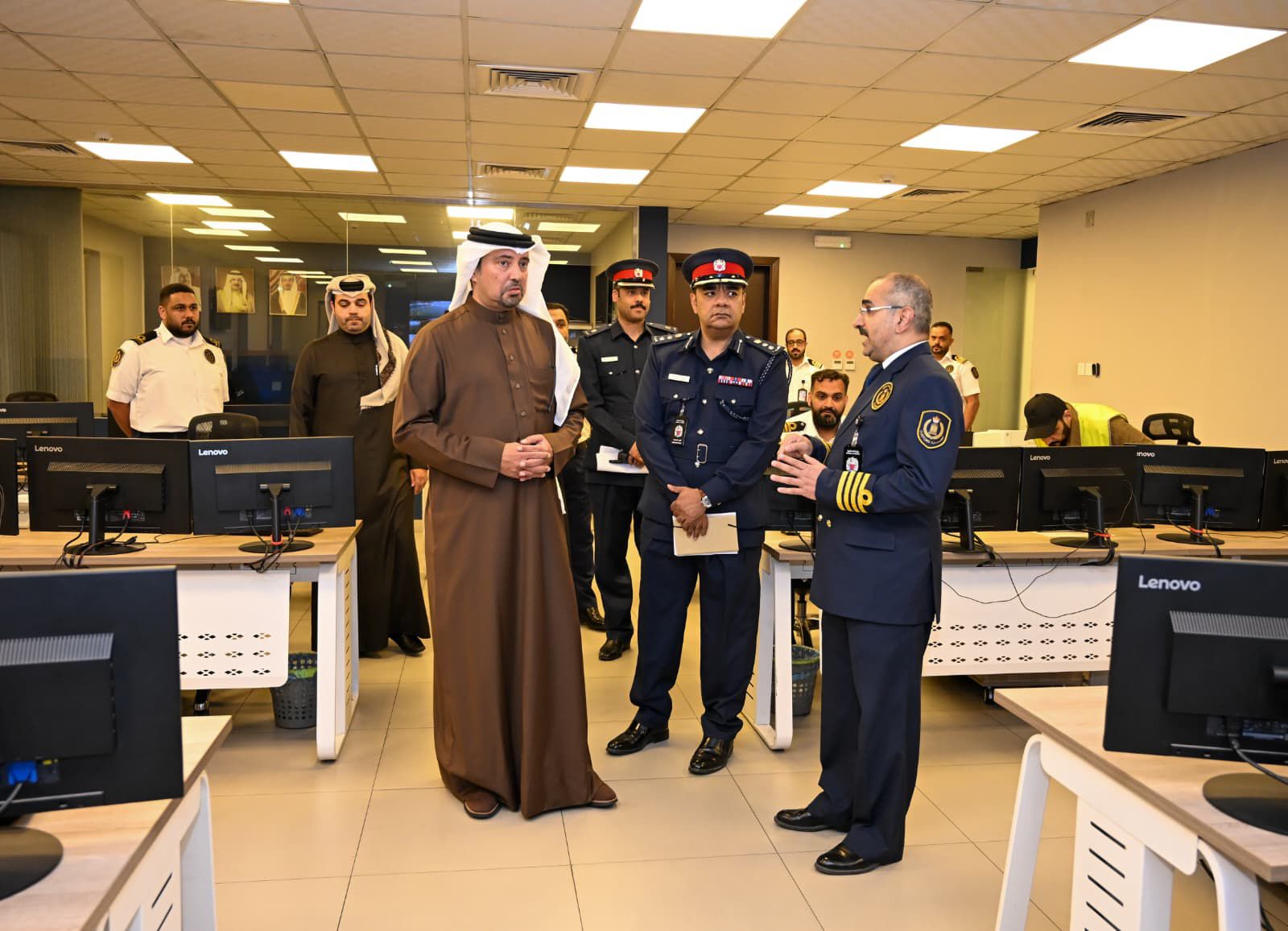 في ظل الظروف الاستثنائية الناجمة عن العدوان الإيراني .... رئيس الجمارك يتفقد المنافذ الجمركية للاطمئنان على سلاسة إمداد المواد الأساسية والمستلزمات الطبية<